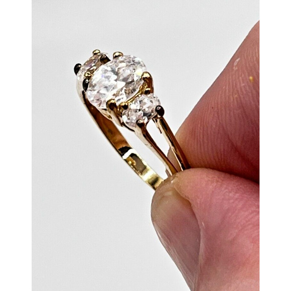 14k Yellow Gold CZ Band Eternity Ring Sz. 7.5 2.64G - Picture 7 of 10